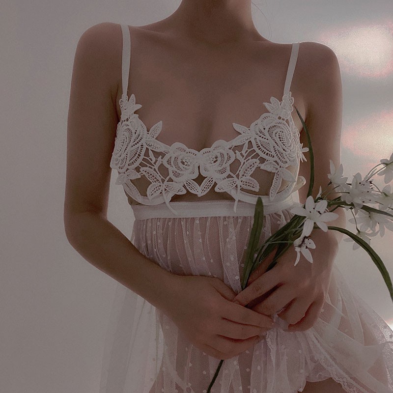 Váy ngủ chấm bi xuyên thấu 💝 Free ship 💝 có gọng ngực quyến rũ | BigBuy360 - bigbuy360.vn