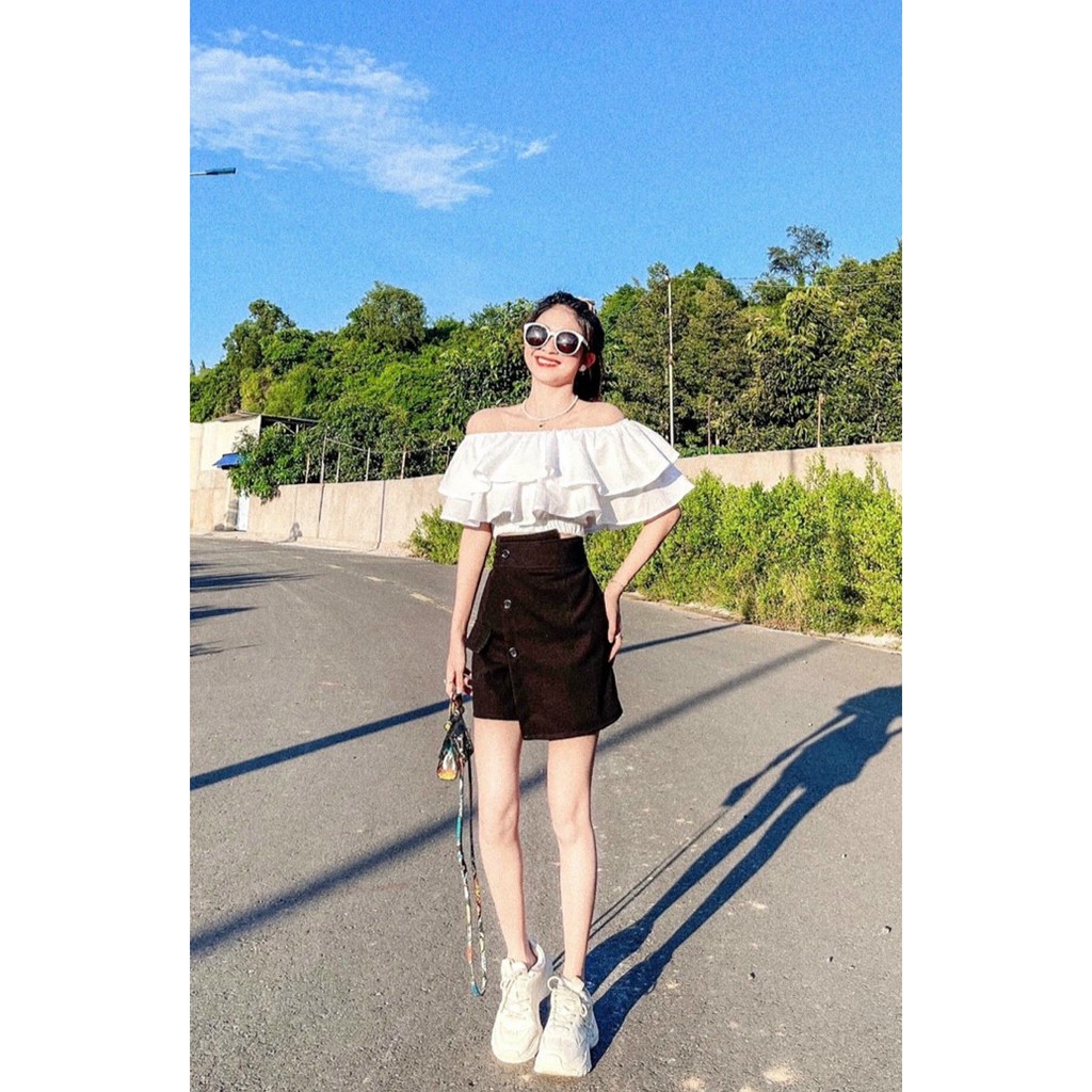 Set Áo Phối Bèo Trễ Vai Có Mút Ngực Và Quần Giả Váy Rose Fashion