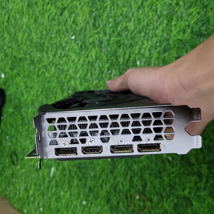 Card màn hình VGA Gigabyte - MSI RTX 2060 phá giá thị trường