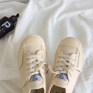 Giày nữ ulzzang mang đi thả thính