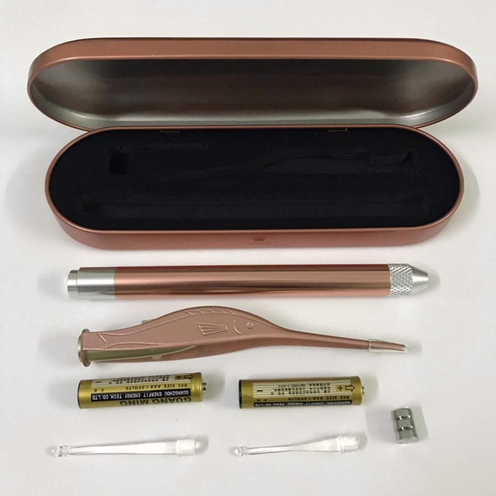 Dụng cụ lấy ráy tai có đèn an toàn cho bé