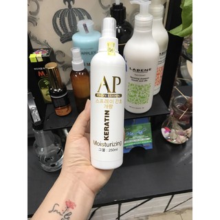 Xịt dưỡng phục hồi tóc Hàn Quốc