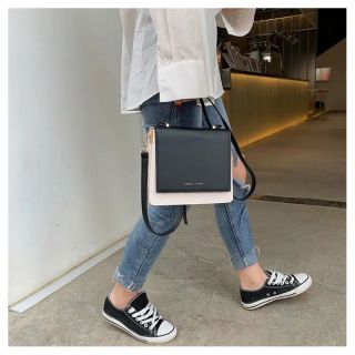 [Order] Túi xách dáng vuông (ảnh cuối là ảnh thật)
