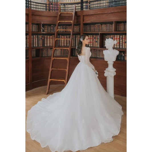 Váy cưới công chúa tùng to