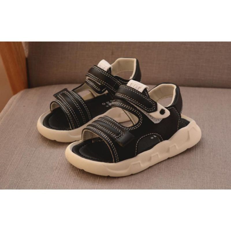 sandal cho bé