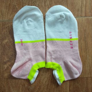 Tất Esprit
