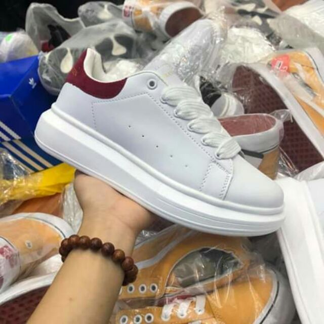 Giày Alexander Max Queen gót đỏ nhung