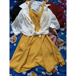 Set áo khoác váy dây vàng kiểu
