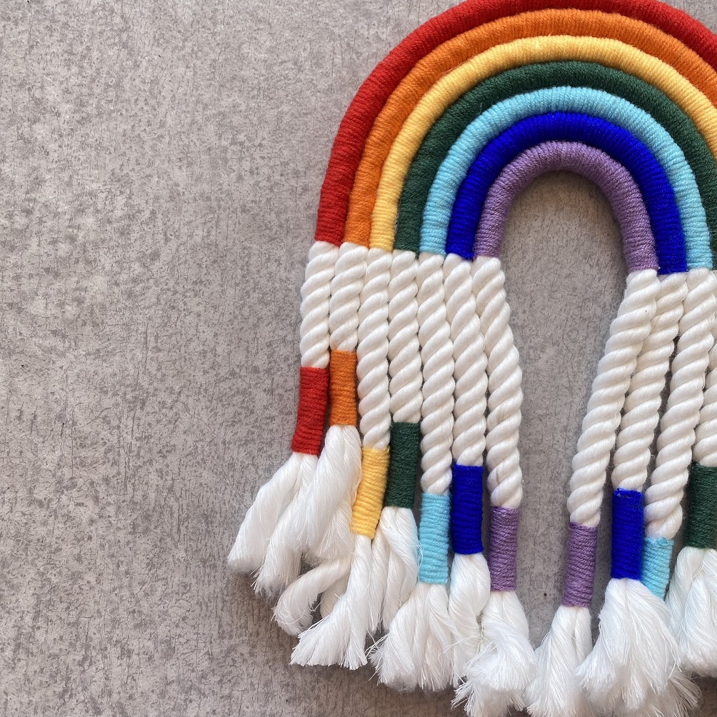Cầu vồng dài 30cm macrame treo tường, decor phòng