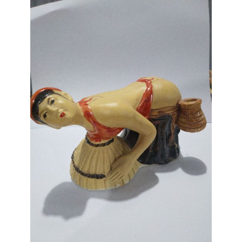 CÔ GÁI ÚP CÁ CÁC CỠ