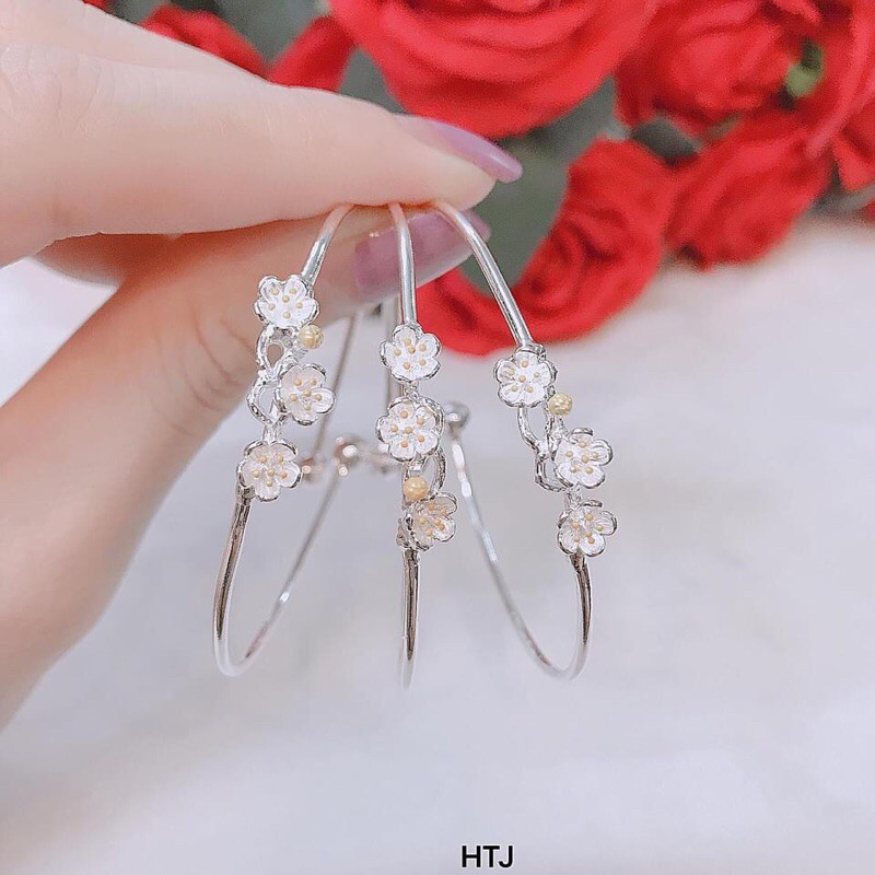 VÒNG TAY CỨNG CHÙM HOA ĐÀO CỰC XINH BẠC TA