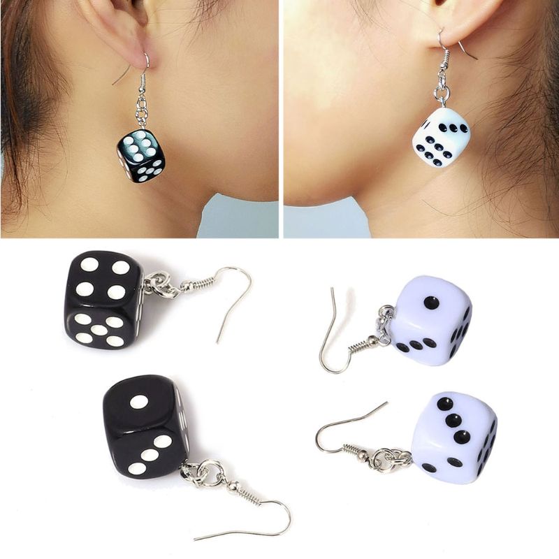 Bông Tai Hình Khối Xúc Xắc 3d Bằng Acrylic Màu Trắng Đen Thời Trang Cho Nữ