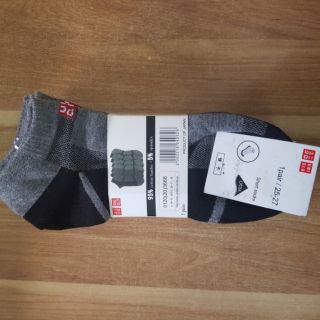 Tất nam uniqlo