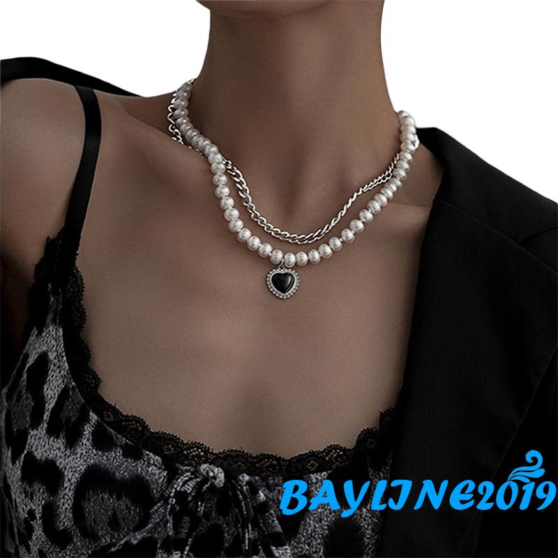 Vòng cổ Kim Loại Màu Đen Mặt Trái Tim Đính Đá Và Ngọc Trai Giả