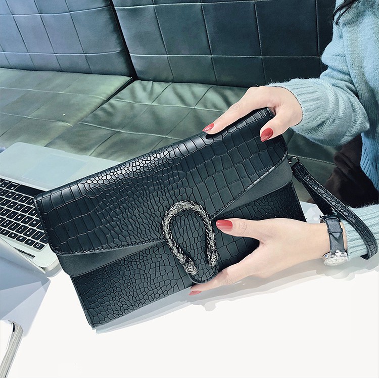 [ SALE HOT] Clutch Nữ cầm Tay Dự Tiệc Vân Khóa Rồng Hottrend NEDA8411