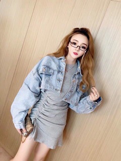 Áo khoác jean lửng cá tính