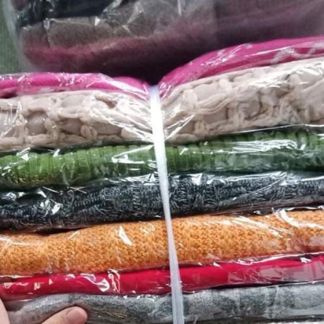 Áo len qc 100k/3c