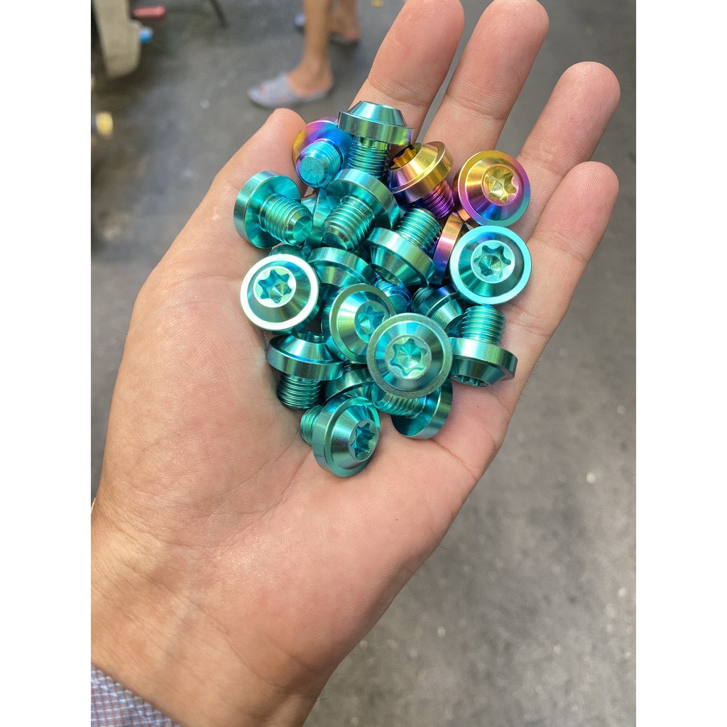 Ốc bịt Chân Gương Titan Gr5 Xịn Gắn Chân Gương Xe Máy