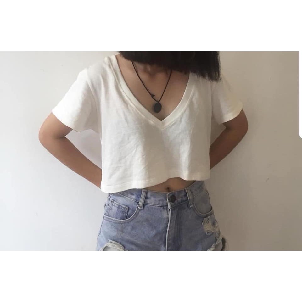 Áo croptop cổ tim