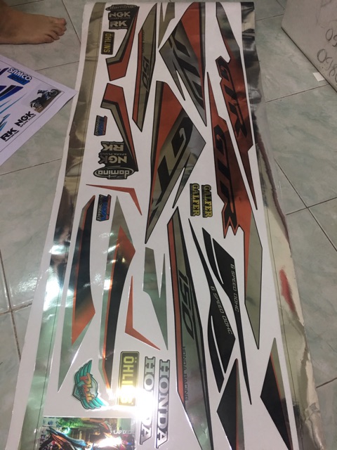 Tem rời Winner Cam Đen Chrome Cao Cấp -1