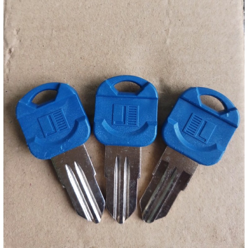 Phôi chìa khoá cửa cuốn