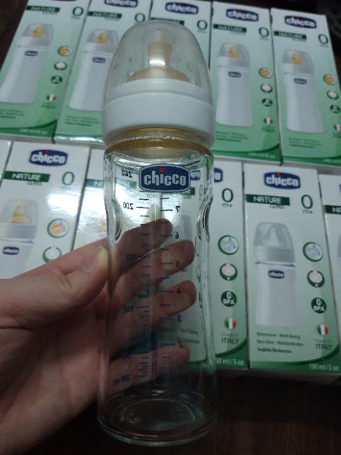 BÌNH SỮA THỦY TINH TỰ NHIÊN CHICCO 240ML NÚM CAO SU