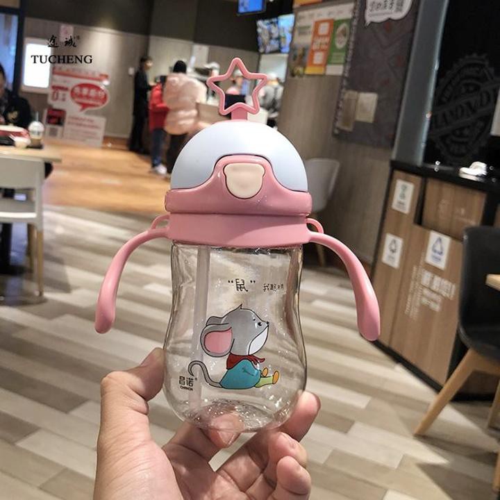 Bình Uống Nước 380ml Có Tay Cầm Và Ống Hút Chống Tràn Họa Tiết Hoạt Hình Cho Bé
