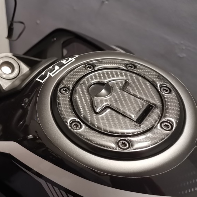 Miếng Dán Nắp Bình Xăng Bằng Sợi Carbon Cho KTM RC390 DUKE 390 200 790 13-14