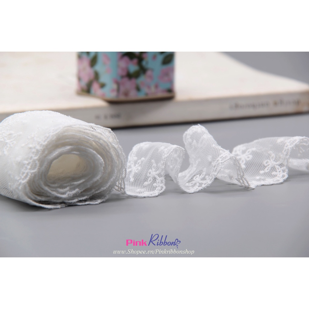Ren trắng thêu hoa 5.5cm