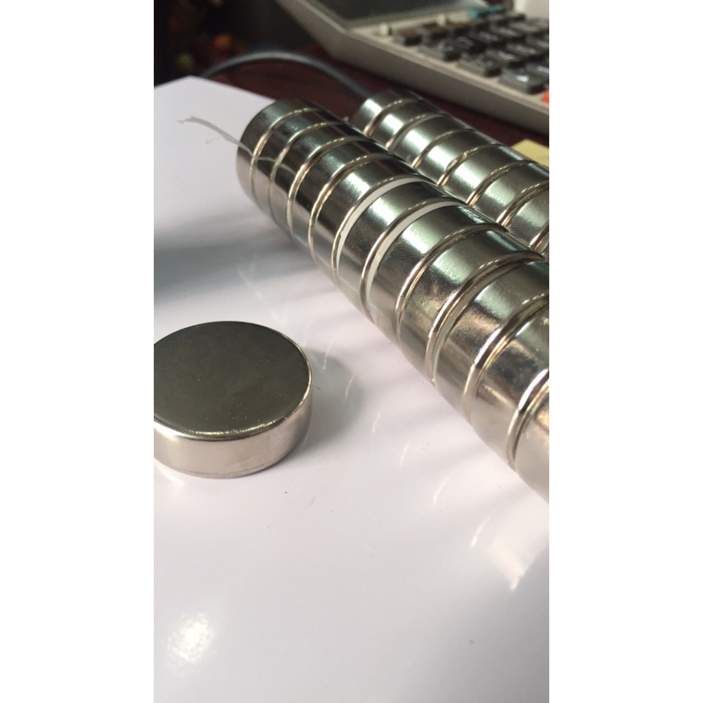 Nam Châm viên Trắng  D30 x 10mm