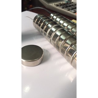 Nam Châm viên Trắng  D30 x 10mm (cực mạnh )