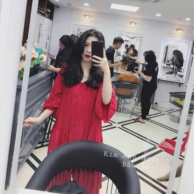 Pass váy đỏ bầu bé