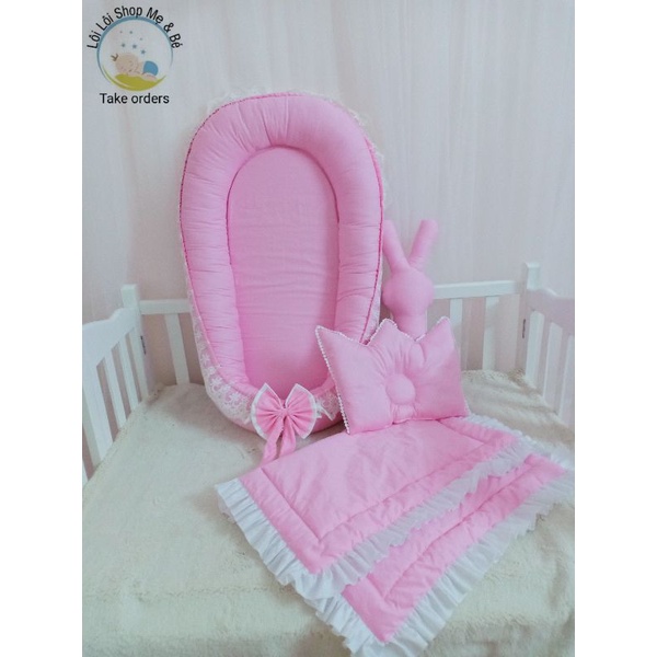 Nôi vải, gối, thỏ ôm, chăn cho bé yêu