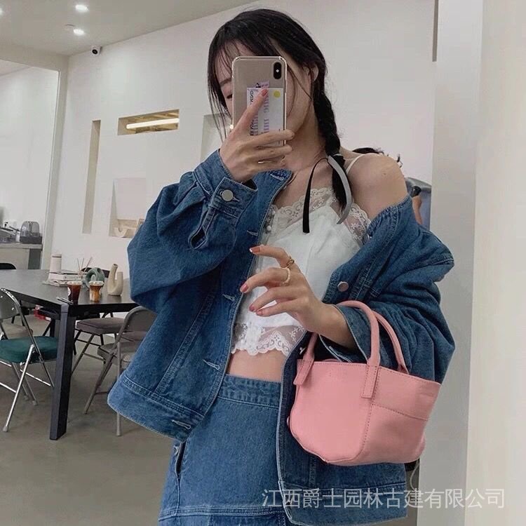 Áo hai dây phối ren mềm ôm dáng phong cách Nhật Bản quyến rũ dành cho nữ