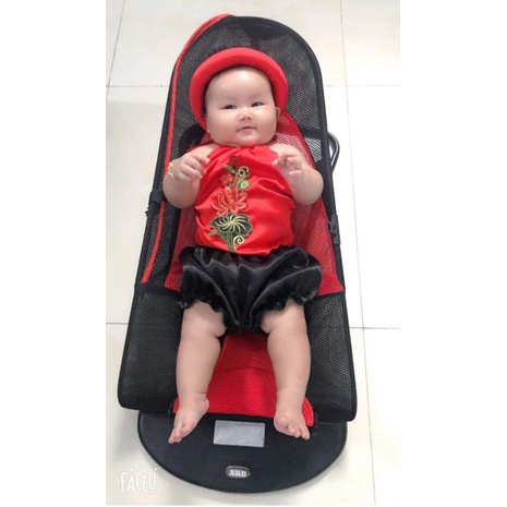 Yếm đào hoa thêu cho bé gái size 3ky - 15ky / Bộ quần áo bé gái