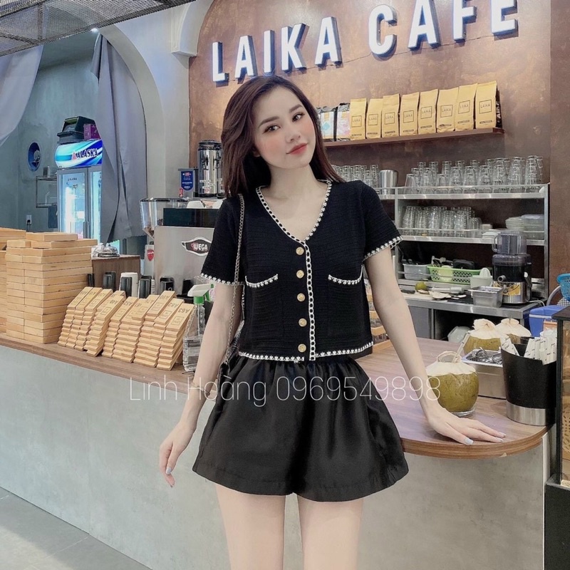 ANU947 - ÁO LEN MTG QC CÚC ĐỒNG PHỐI VIỀN