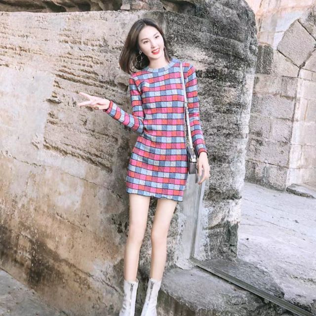 Đầm body len