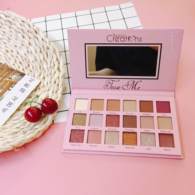 Bảng phấn mắt 18 màu Beauty Creations Tease Me Eyeshadow Palette