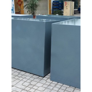 chậu trồng cây composite mầu đen