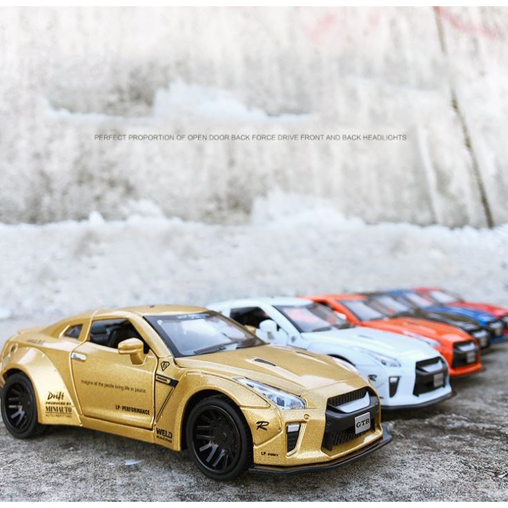 Xe mô hình kim loại Nissan GTR R35 tỷ lệ 1:32