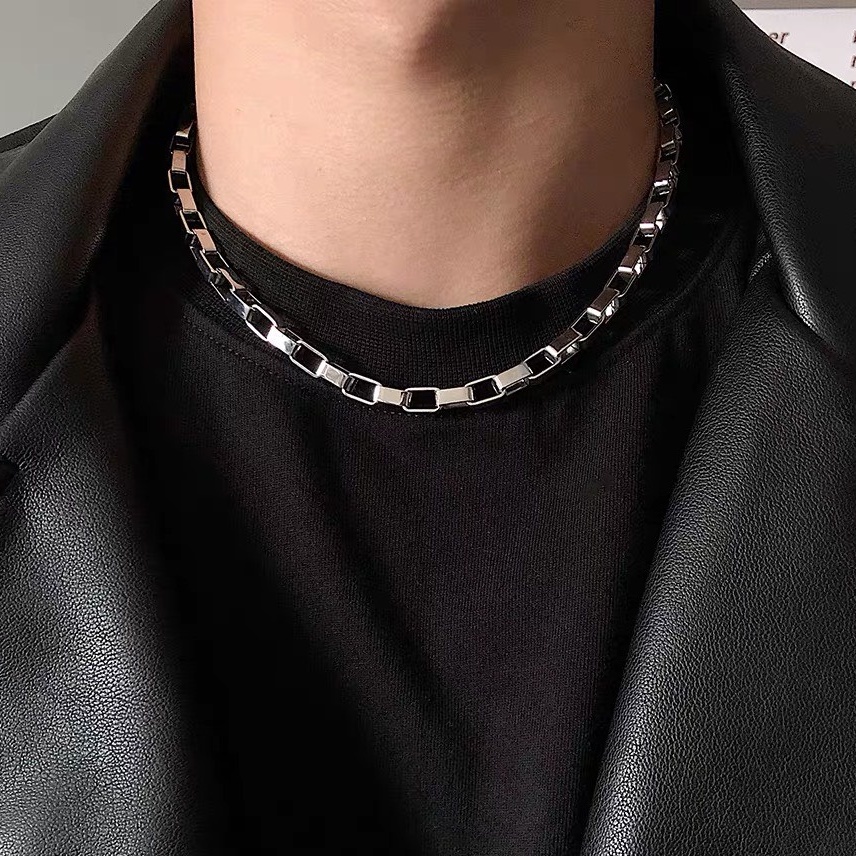 Dây chuyền/Vòng cổ mắt xích vuông hộp 40cm Size 6mm Chất thép Titan Không gỉ - không phai màu phong cách Nam - Ảnh thật