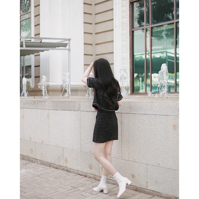 Set suit vải tweed đen chân váy và áo tay ngắn RUCHAN