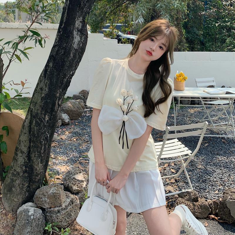 Áo Thun Tay Ngắn Thiết Kế Mới 2022 Họa Tiết Hoa Thời Trang Dành Cho Nữ