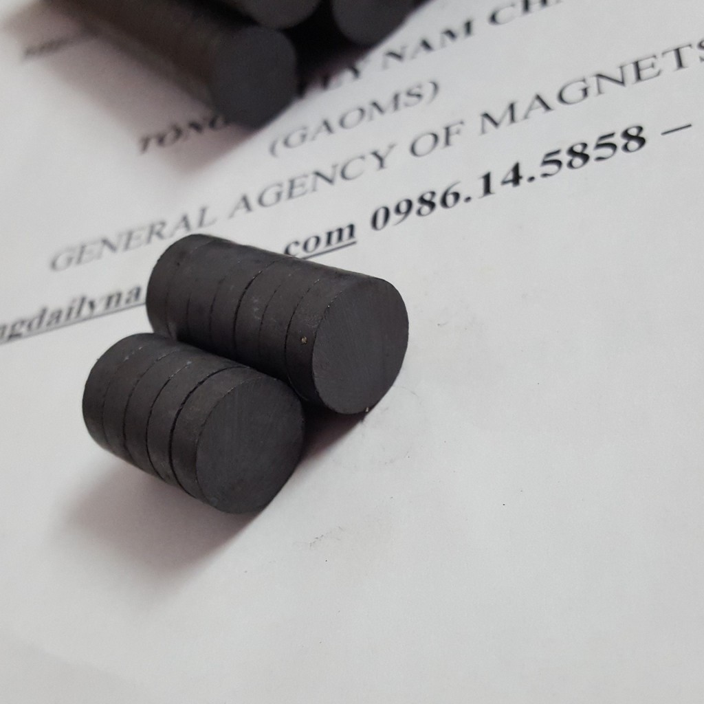 Nam châm Ferrite 15x4mm