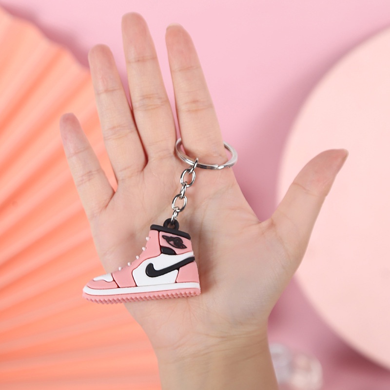 Móc Khóa Hình Giày Sneaker Ba Chiều