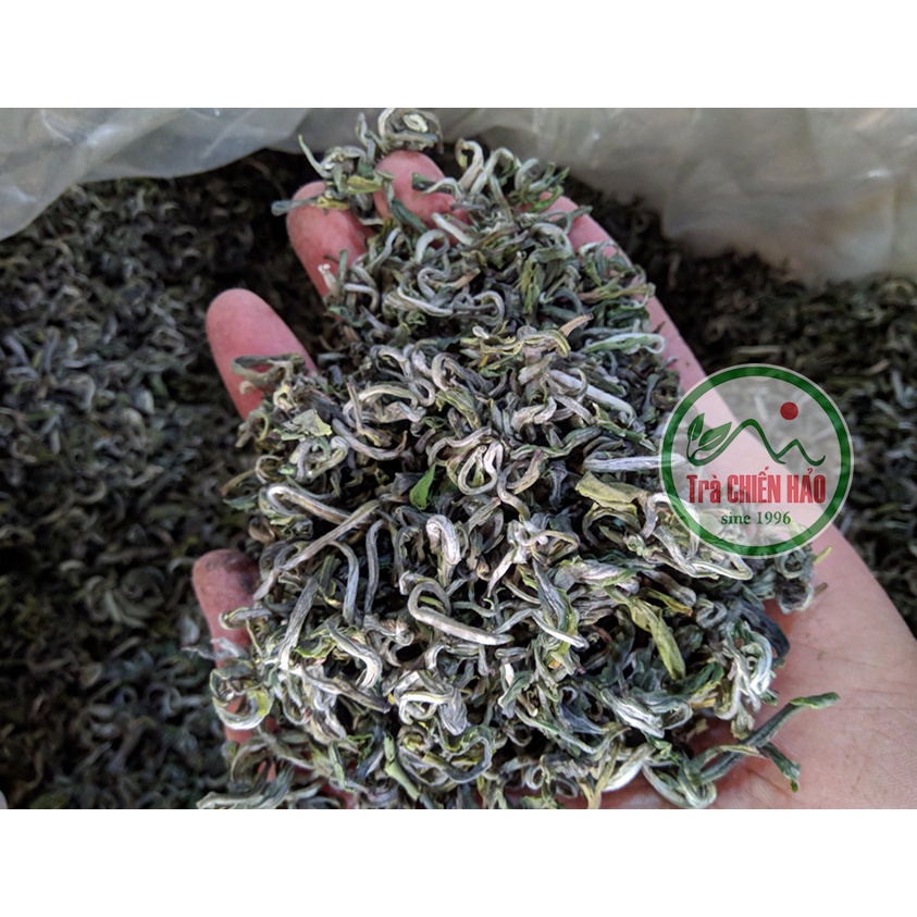 trà mầm shan tuyết thượng hạng. Ngon đặc sắc từ trà cổ thụ trên 300 tuổi.Trà Chiến Hảo Hà Giang.