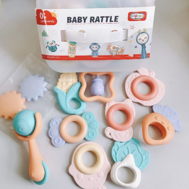 Đồ chơi xúc xắc, lục lạc kèm gặm nướu 10 món Baby Rattle hình dạng đáng yêu cho bé