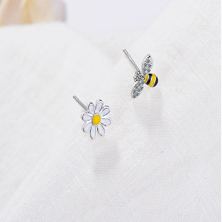 Bông tai thời trang ong hoa nhỏ xinh, bạc ý S925  - HT240