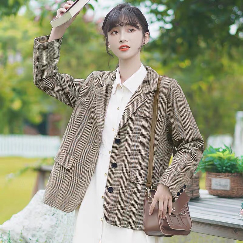 Áo khoác dáng vest một hàng cúc