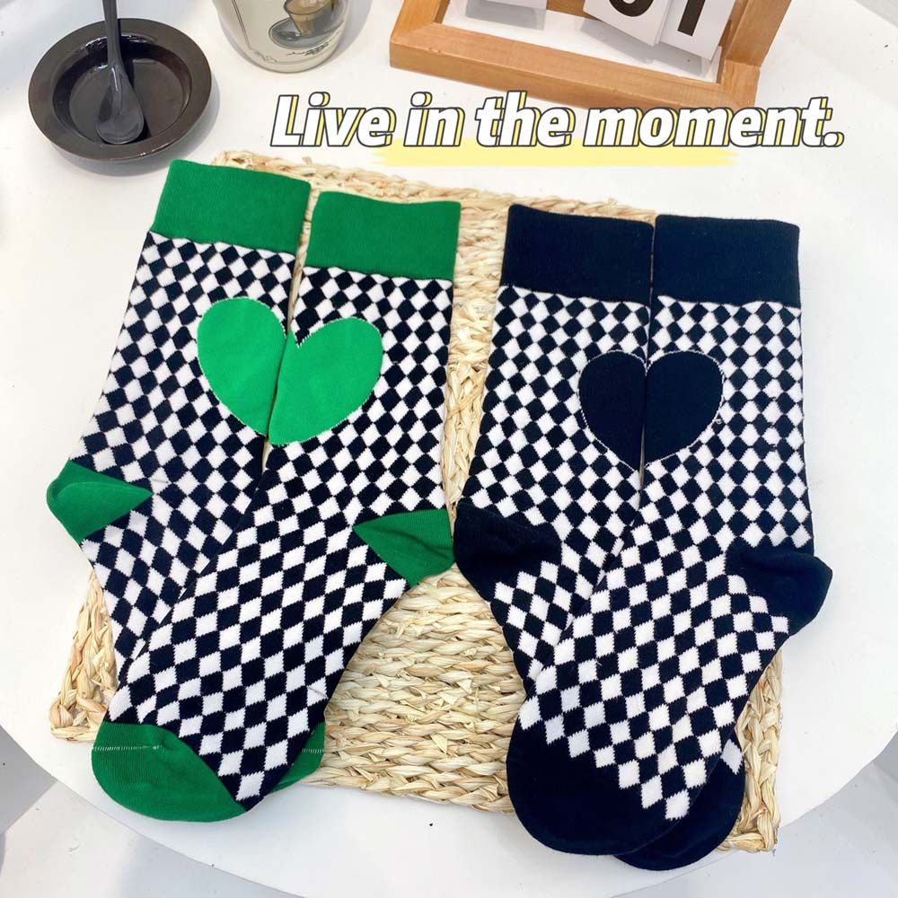 Đôi vớ thoáng khí họa tiết sọc caro màu xanh lá đen thời trang phong cách Hip Hop Hàn Quốc dành cho nữ